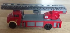 Preiser Mercedes Benz Feuerwehr mit Drehleiter 1:87 (42)