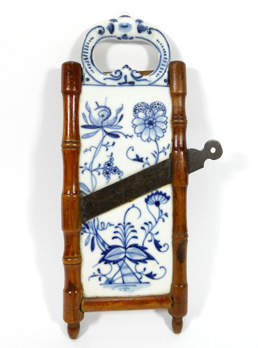 Küchenreibe 1860 - küchenreibe, ca.