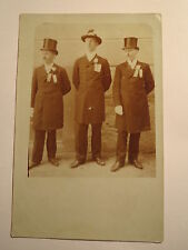 3 Männer mit Hut & Abzeichen