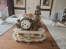 Antike Pendule Tischuhr Kaminuhr figürlich um 1870 Alabaster 