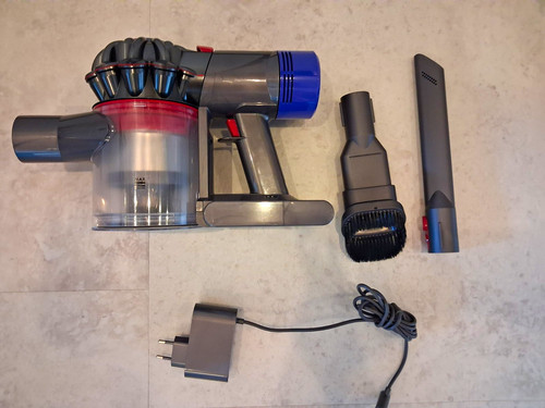 Dyson - , v8
