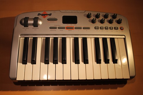 Audio oxygen midi usb - 8, v2