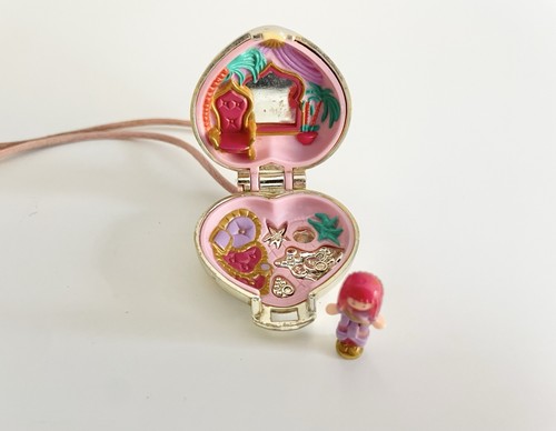 Polly pocket princess - •,