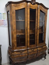 Vitrine im Barock-Stil