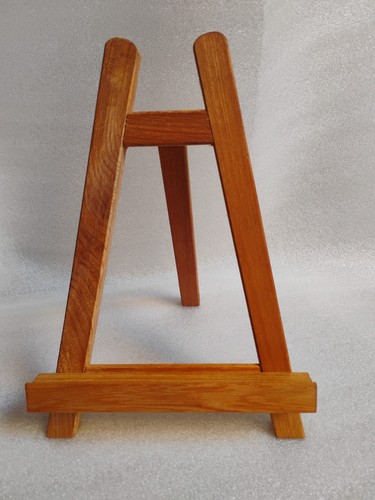 Kleine tischständer aus holz - kleine,