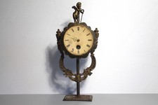 Antike Tischuhr Putto Amor