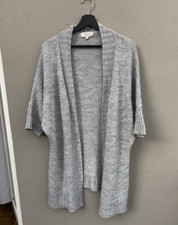 Langer Cardigan / Strickjacke aus Wollmischung in Grau, Größe M, Carina Ricci
