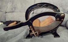 Antike Brotschneidemaschine