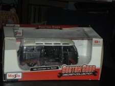 Maisto VW-Bus Samba  ( Sambakonvolut mit 10 Modellen  eingestellt )