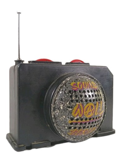 Radio berlin sound wall - radio,