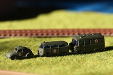 Bundeswehr Spur N  Roco 3 Sani-Fahrzeuge  (5)