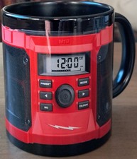 Becher mit radiomotiv das - radiomotiv,,