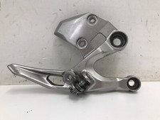 TRITTBRETTERHALTER VORNE