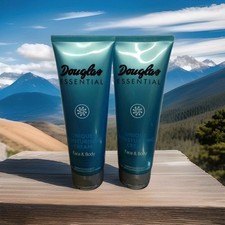 DOUGLAS Essential Moisturizing