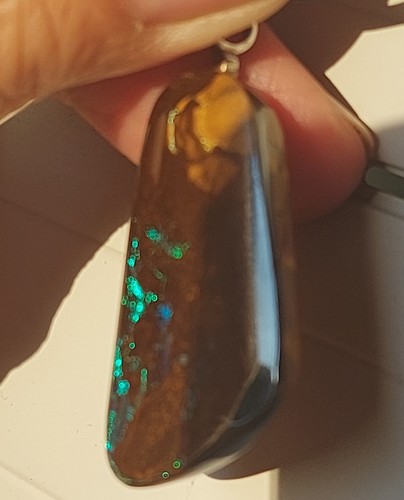 Boulder opal anhänger - anhänger, gebohrt