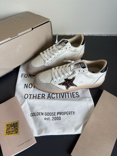 Golden goose ball - goose, star
