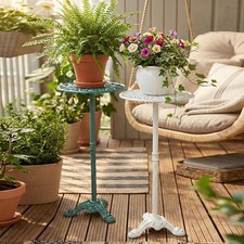 Runder Pflanzenständer aus