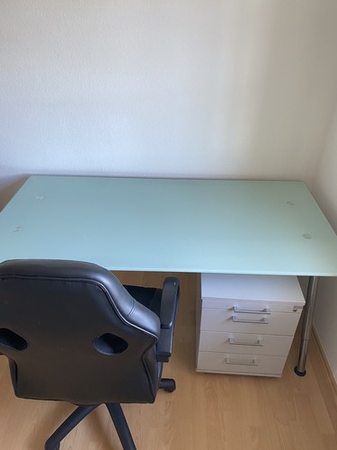 Büromöbel gebraucht