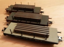 Märklin/Roco H0: 3 Schwerlastwagen mit Rungen und Ladung