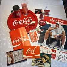 Coca-Cola 80er: Anspitzer, Stifte, Pins, Kalender, Postkarten, Glas, Öffner,…