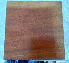 Peter Nichols Phoen 14 Fächer Mahagoni Münzschrank, 448 Münzen, guter Zustand