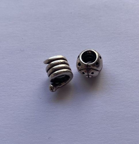 Zwei alte pandora - zwei, charms