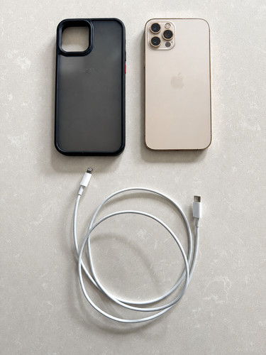 Apple iphone pro 256gb - apple, gold