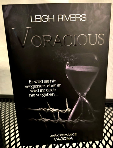 Voracious von leigh rivers - voracious,