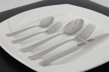 84 Tlg Besteckset Edelstahl 18/10 Besteck 12 Personen mit Koffer Neu