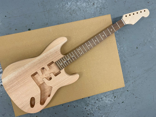 Neu gitarrenbausatz roter - neu, gitarrenbausatz,