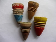 4 Stück DDR Holzkreisel - Peitschenkreisel aus den 40er-50er Jahren