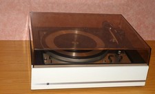 Dual 1218 / CS 31 Zarge in weiß  -  Plattenspieler - vintage Modell  -