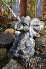 sitzender Elefant "Oliver" - Wasserspeier - Skulptur - Steinfigur - Gartendeko
