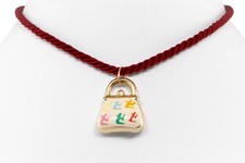 Anhänger "Tasche" mit roter Kordel Emaille 750 Gelbgold [BRORS 19608]