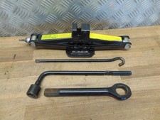 Hyundai i30 2011 Bordwerkzeug Wagenheber Abschleppöse Radschlüssel Werkzeug