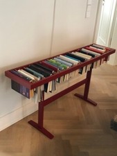 LEMA Booken Bücherregal/Ständer sattrot, Breite 130cm, Höhe 65cm, Tiefe 32 cm