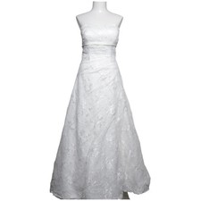 Ladybird, Hochzeitskleid