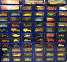 # ATLAS HERGE IN AUTO TINTIN