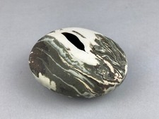 SEHR FEINE STUDIOKERAMIK