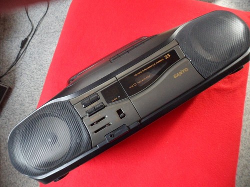 Radio cassetten recorder sanyo - radio,