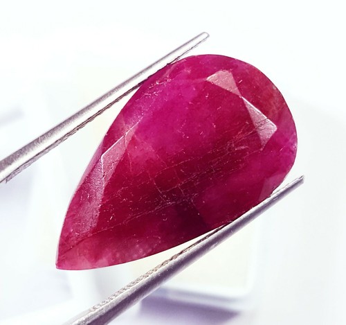 Natürlich roter beryll - roter,