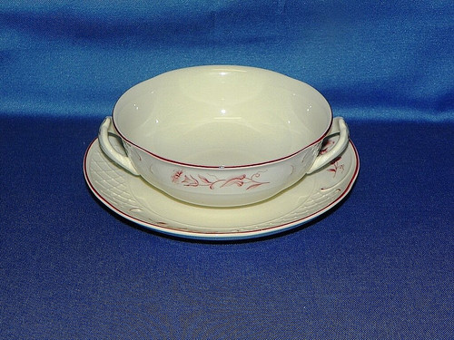 Suppentasse mit untertasse - untertasse, von