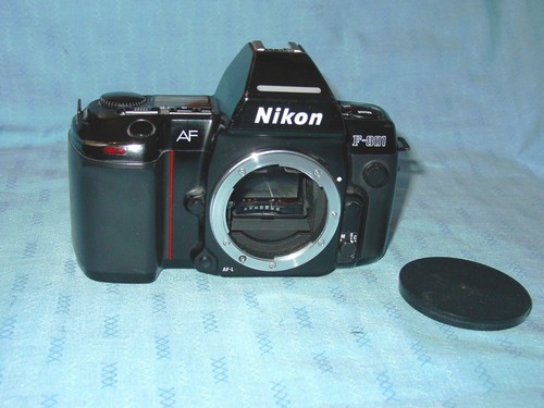Nikon 801 analoge - f, –