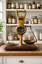 Antike englische Dram Waage