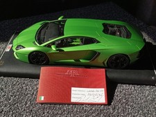 Lamborghini Aventador LP700-4 / MR Collection 1:18