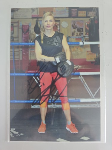 Regina halmich autogramm - regina,