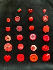 Rote Knöpfe viele Designs pro 6er Pack verkauft