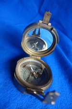 Sehr alte Bussole, vermutlich Vermessung