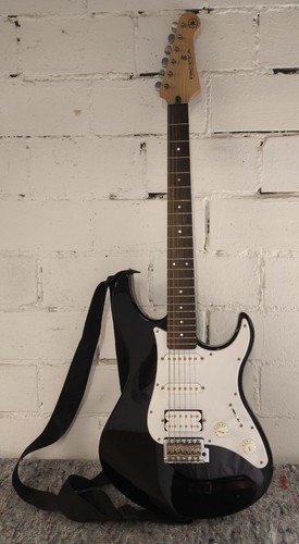 Yamaha pacifica 012 - yamaha,