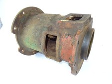 Hinterachsrohr Achtrichter rechts V33.85.2 ZP10 vom Güldner AF15 Traktor